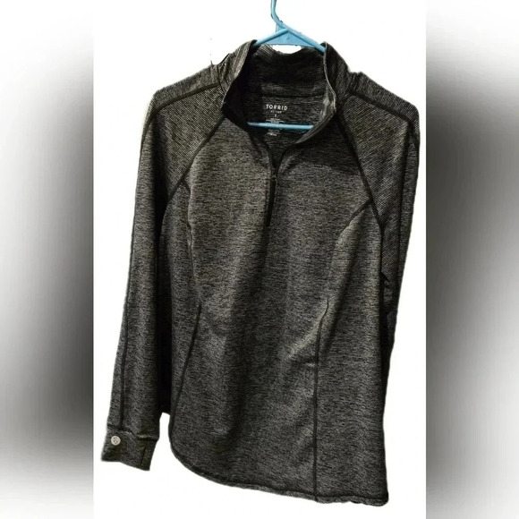 torrid Tops - Torrid, Size 1X, Gray/Black Active Half-zip Pullover
